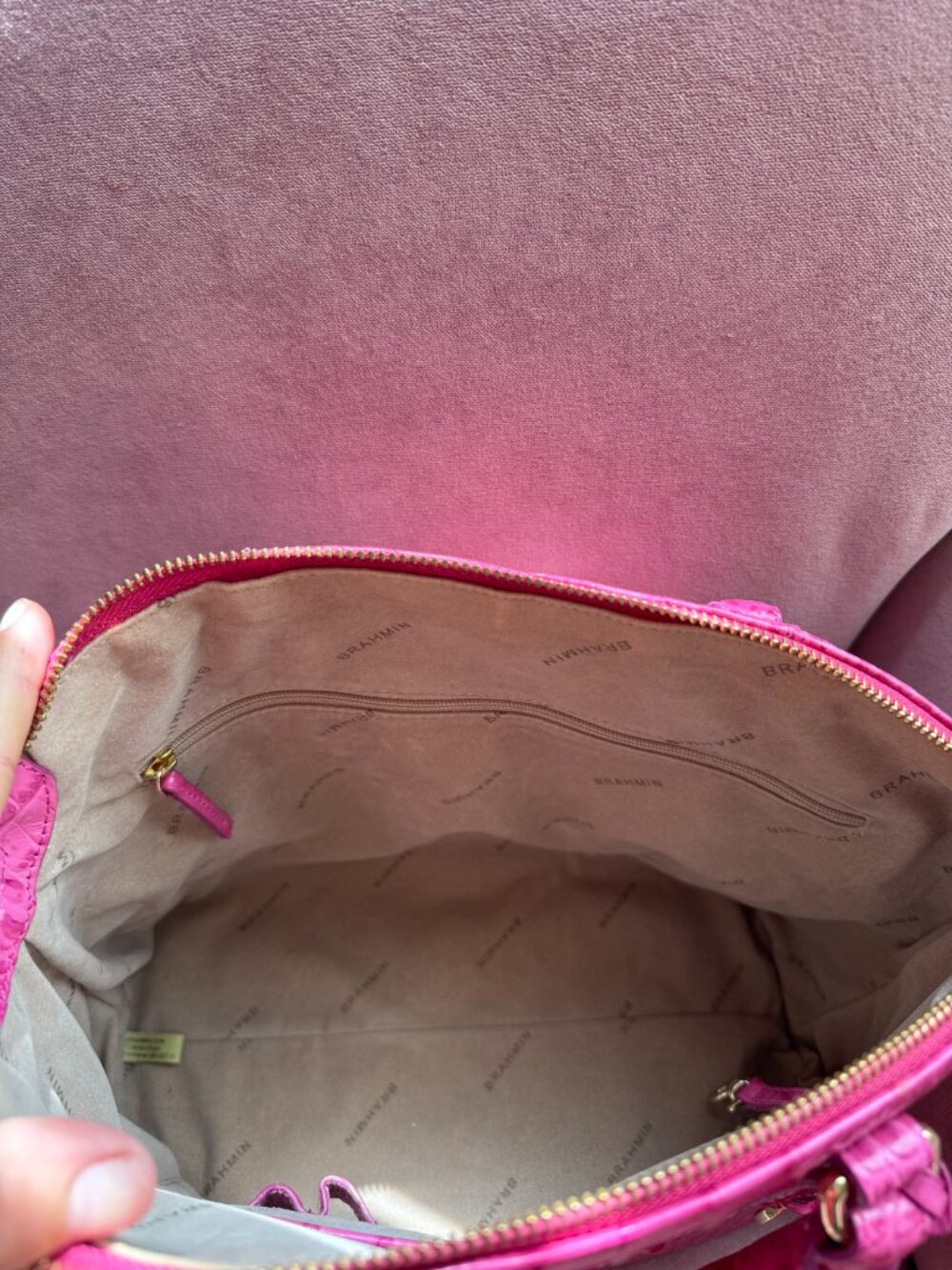 Pink Brahmin Bag with dustcover- like new - Picture 6 of 8